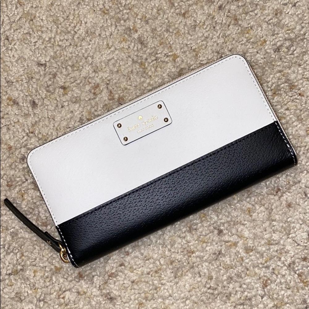 Kate Spade Off White & Black Leather Wallet